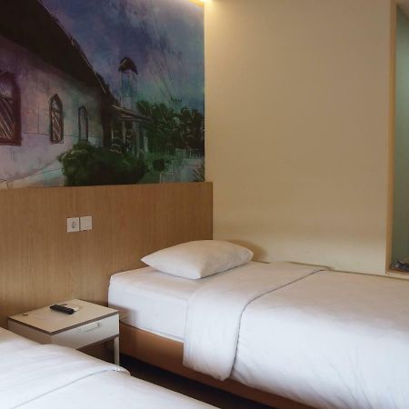 The City Hotel Ambon Dış mekan fotoğraf