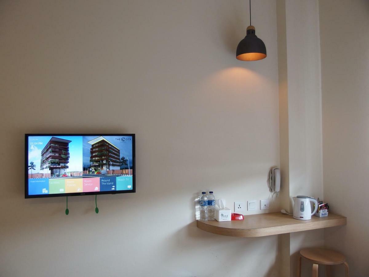 The City Hotel Ambon Dış mekan fotoğraf